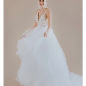 Brand new wedding dress A-Line